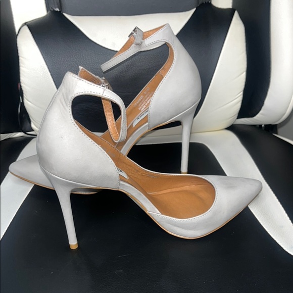 Steve Madden Gray Women's Strap Heels Size 8 1/2 M - Picture 16 of 17